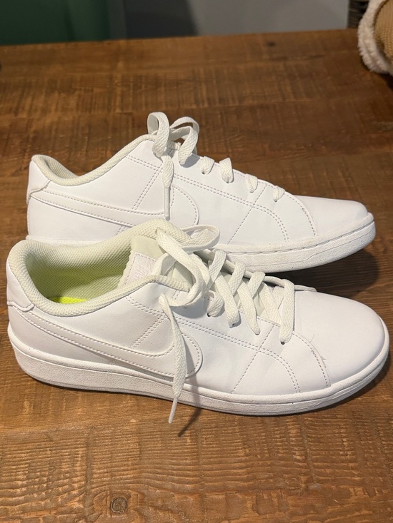Nike Shoes - Nike White Low-Top Athletic Sneakers
